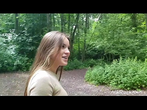 ❤️ Eu sugeri à Evelina que fodêssemos em um lugar público! Ela disse que sim. Então eu a fodi no traseiro e me vim na boca dela. Depois ela se mijou. Porno vídeo em nós ️❤