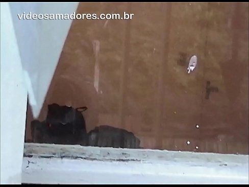 ❤️ Homem excitado assistindo sua namorada com outro cara, gravando um vídeo sem perturbar o casal Porno vídeo em nós ️❤