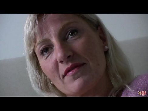 ❤️ A mãe que todos nós fodemos ... Senhora, comporte-se! Porno vídeo em nós ️❤